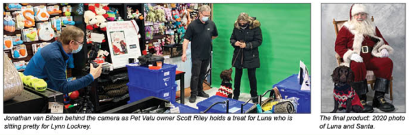 Holiday Pet Photos at Port Perry Pet Valu to raise money for the Port Perry Hospital Foundation