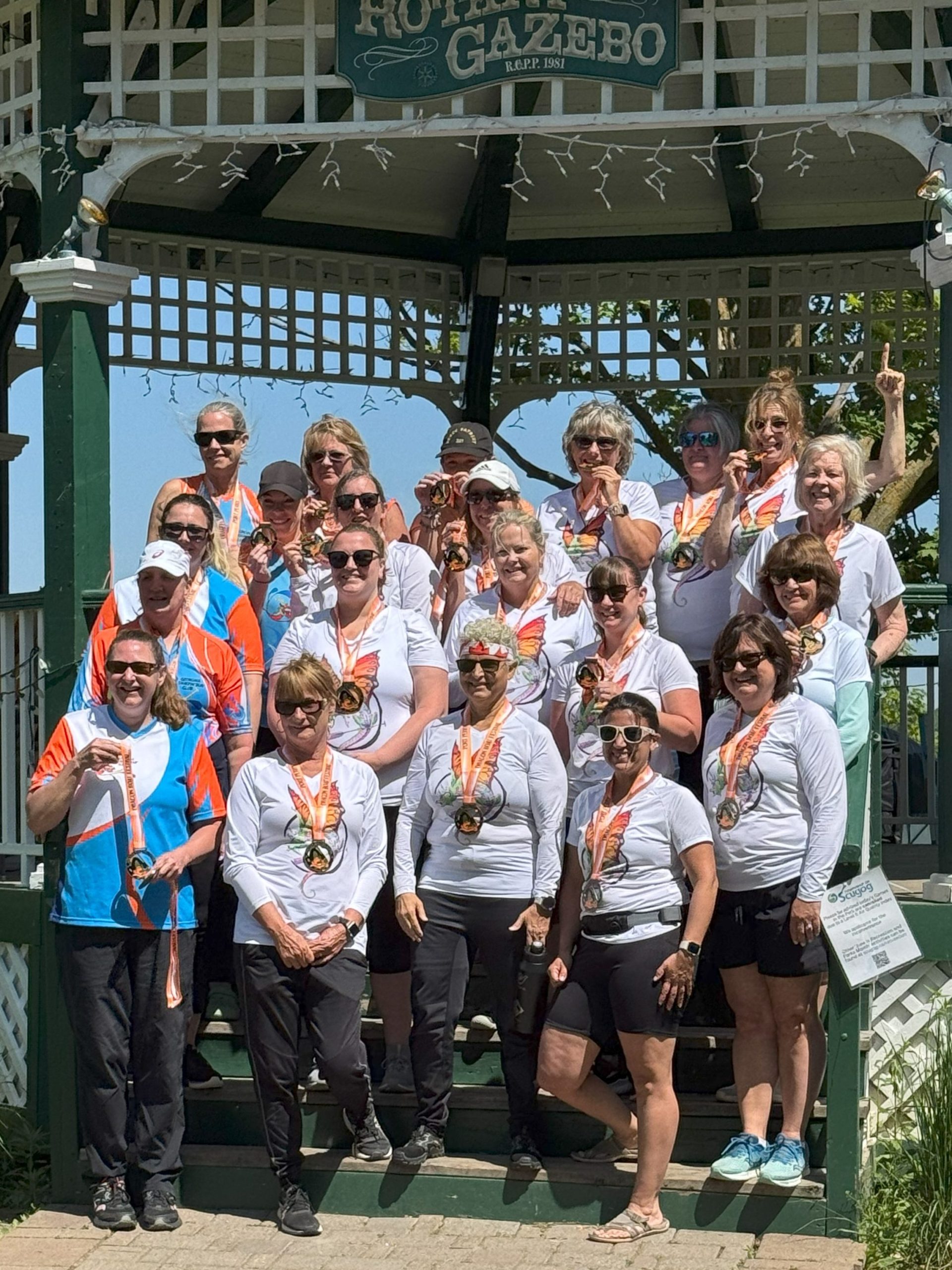 Participating team group photo by the gazebo.