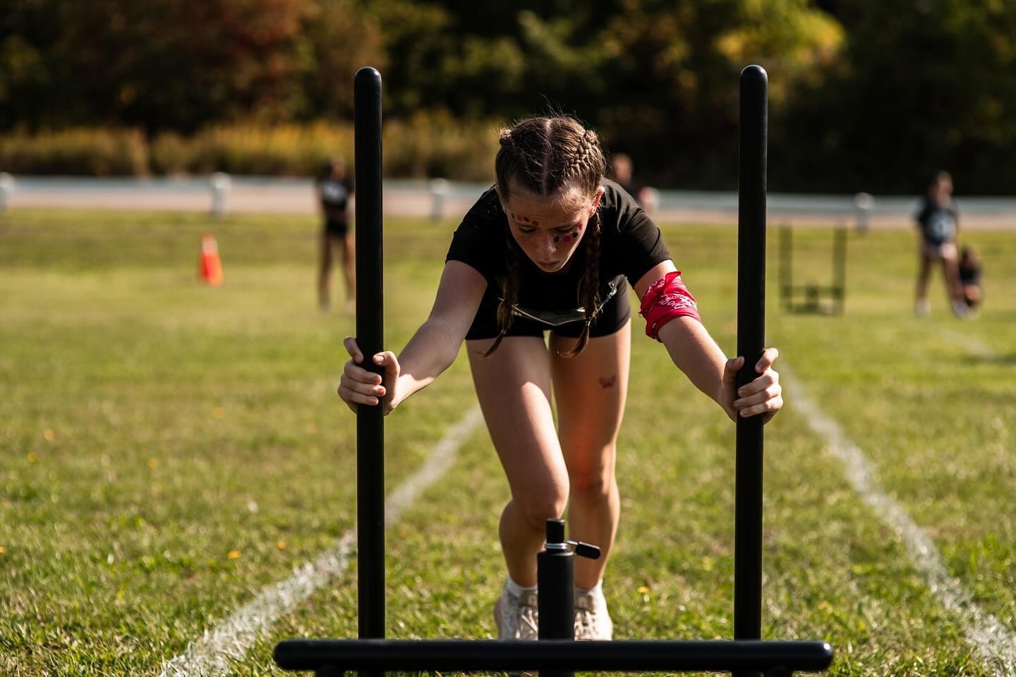 Junior girl during race 
