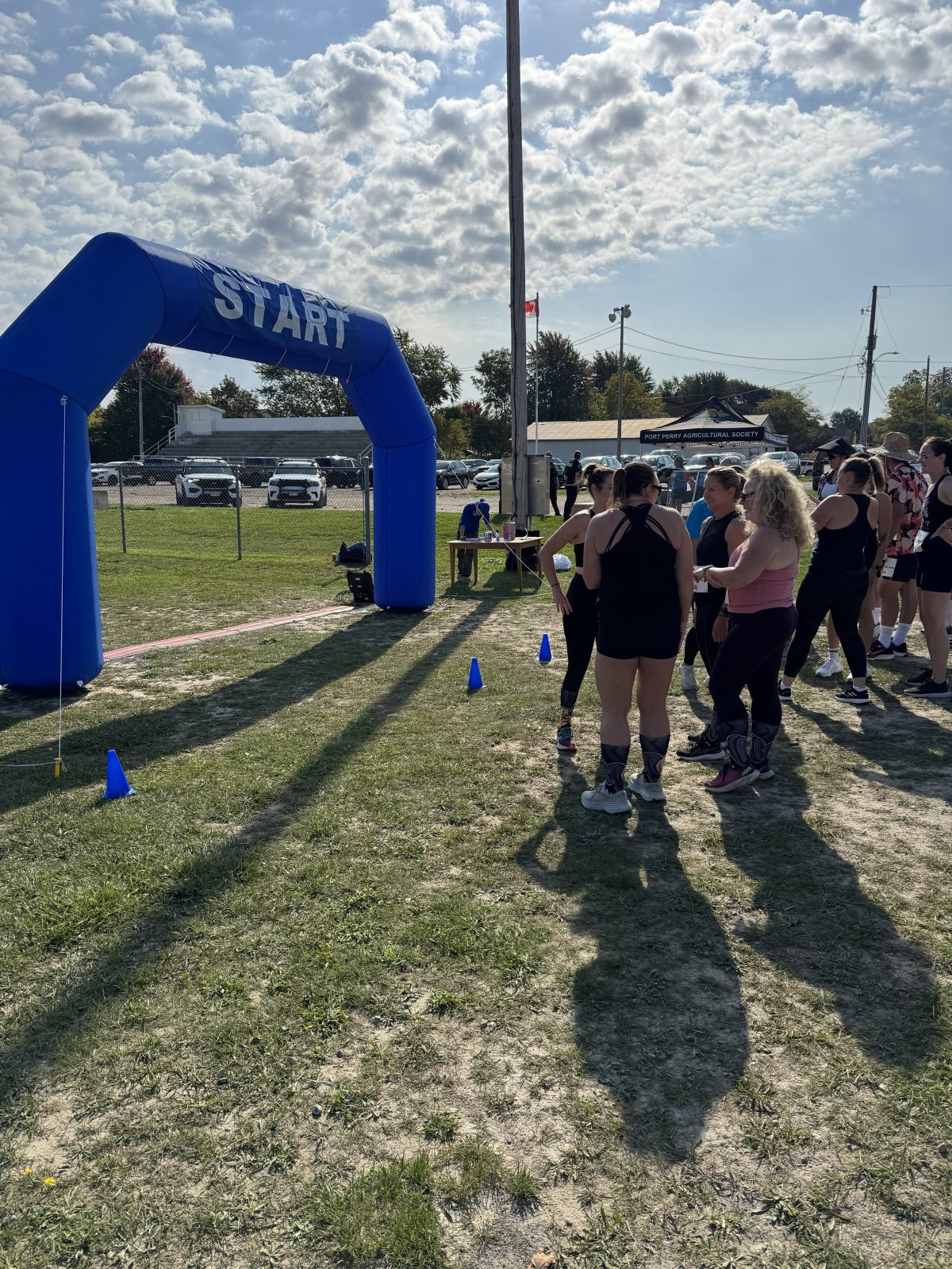 teams at starting line 